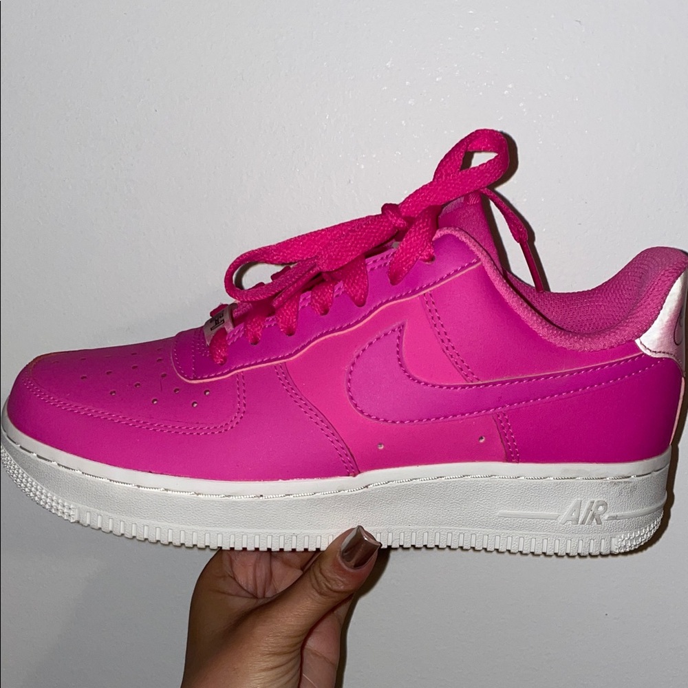 Nike Pink and White Women's Sneakers